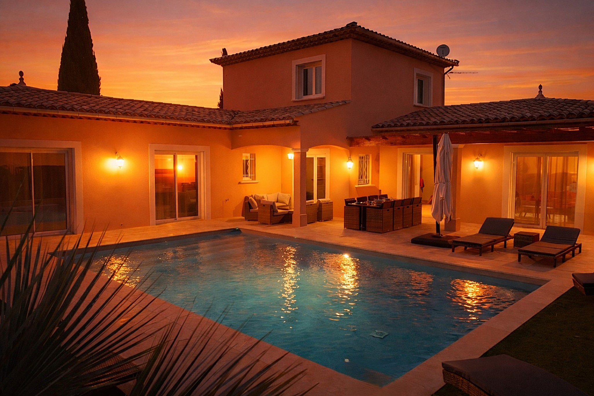 Villa Night Lighting